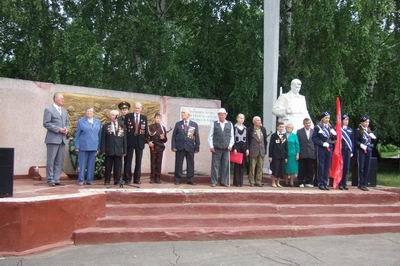 В День памяти и скорби в городе Шумерле прошел митинг